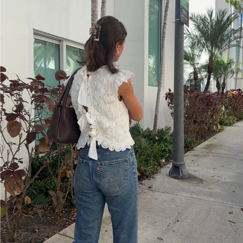 Sezane LIORANE BLOUSE in ecru Blouse with Lace Trim - Picture 3 of 8